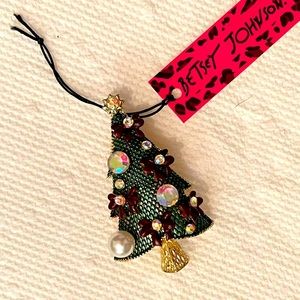 Bejeweled Christmas tree brooch